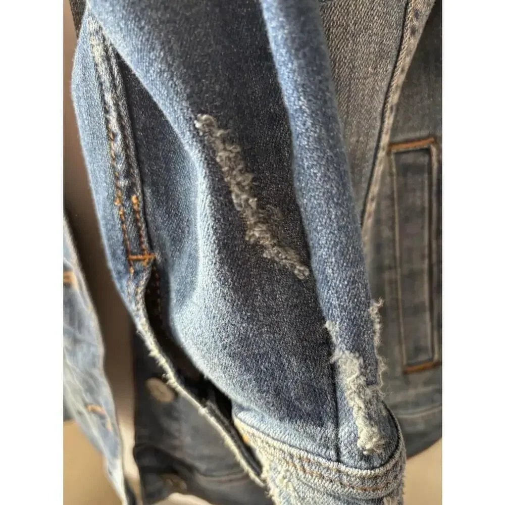 Torrid Distressed Jean Jacket Womens Size 0 Large Denim Medium Wash Button - Picture 9 of 13